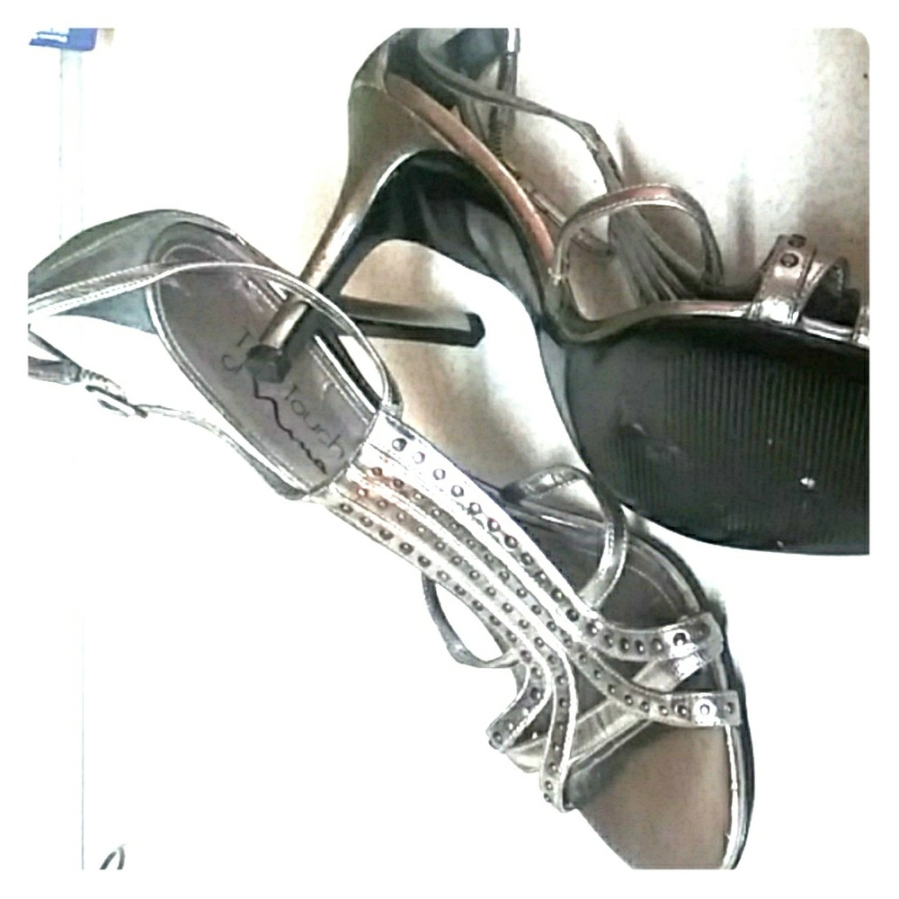 Ladies dress sandals